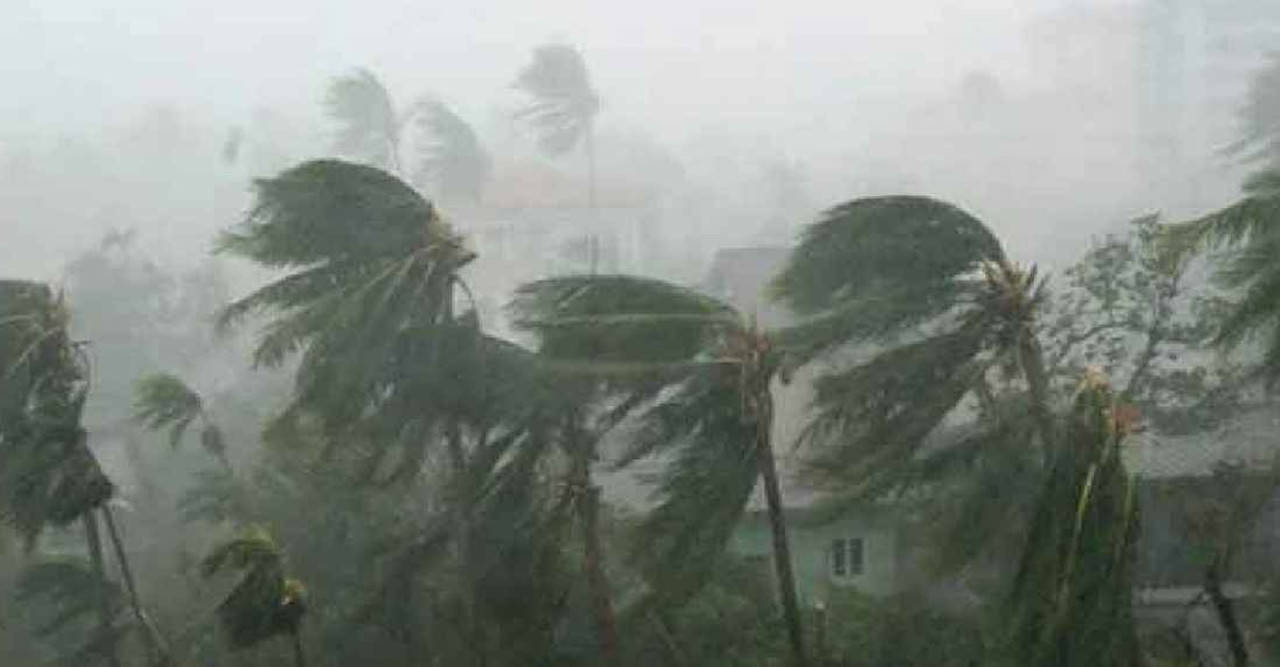 ৬ জেলায় ৬০ কিমি গতির ঝড়বৃষ্টির সতর্কতা, নদীবন্দরে ১ নম্বর সংকেত
