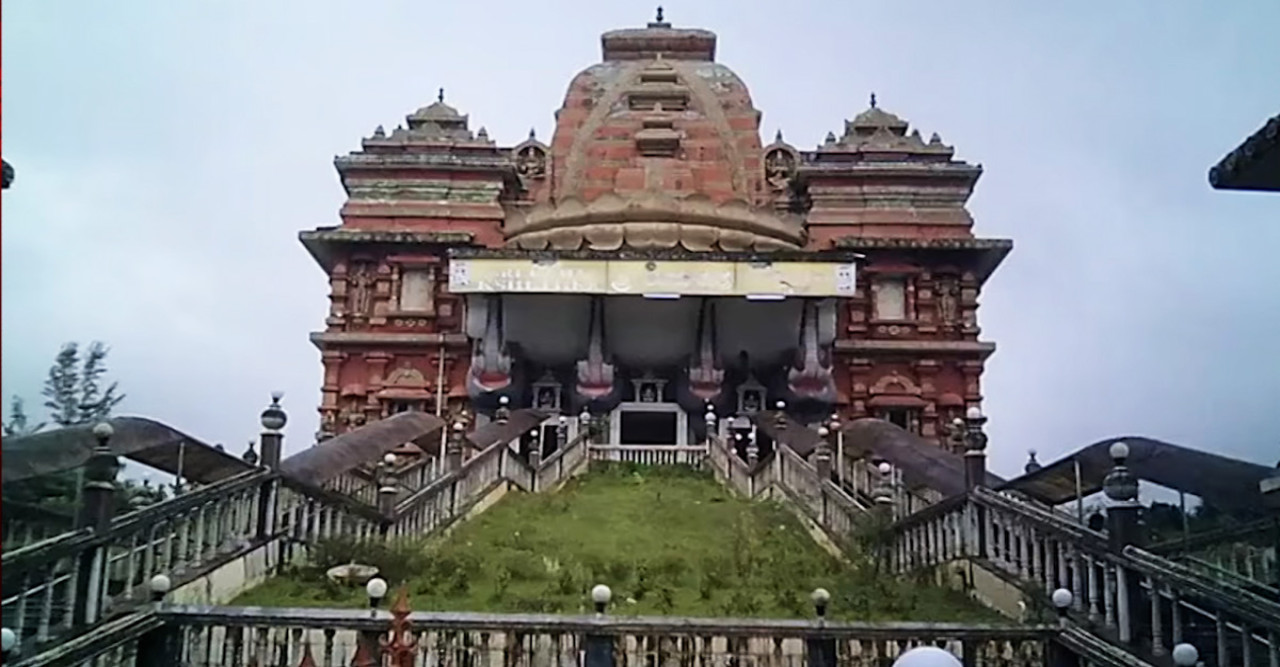 ধর্মস্থালা মন্দিরে শতাধিক হত্যার অভিযোগে ভারতজুড়ে আলোড়ন