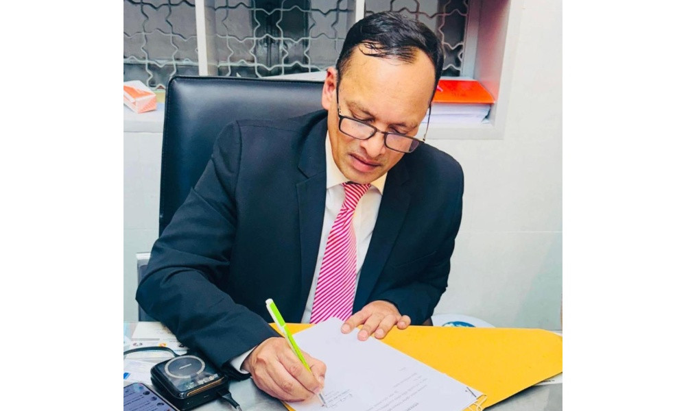 দেশের ১৮তম অ্যাটর্নি জেনারেল হিসেবে দায়িত্ব নিলেন ব্যারিস্টার রুহুল কুদ্দুস কাজল