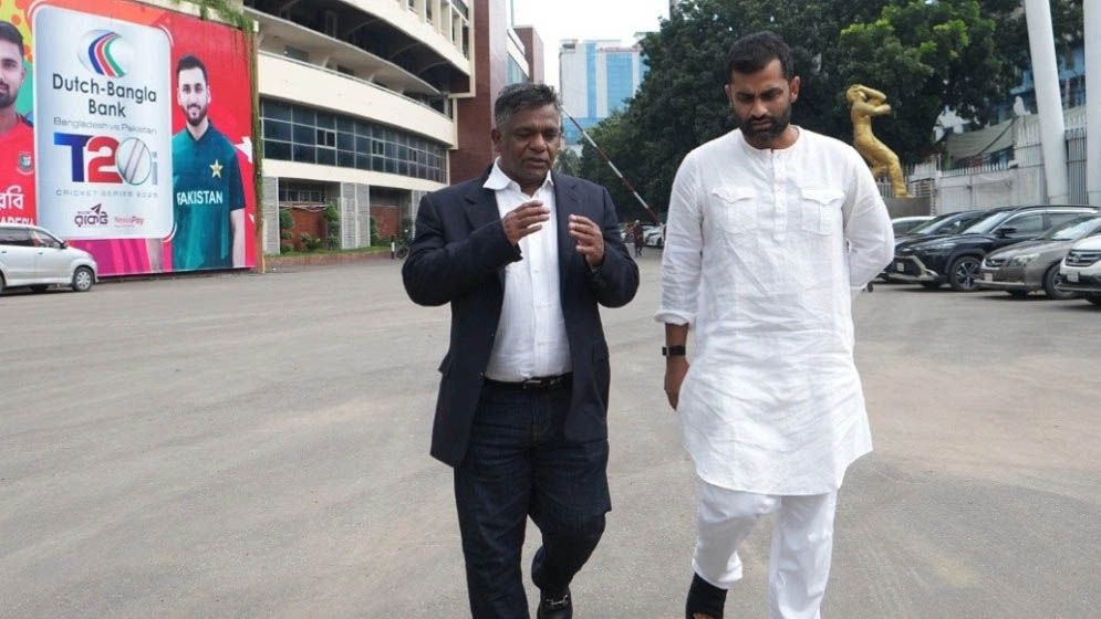 বিসিবি নির্বাচনে হস্তক্ষেপের অভিযোগ, বুলবুলের কমিটি ভেঙে তামিমের নেতৃত্বে আহ্বায়ক কমিটি