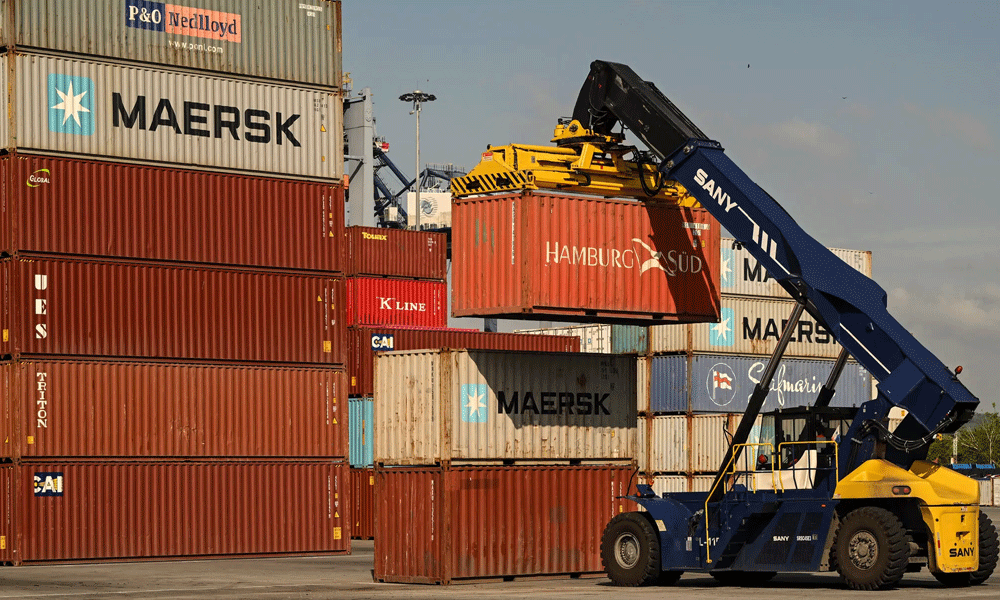 মধ্যপ্রাচ্যের যুদ্ধ দীর্ঘ হলে বৈশ্বিক মন্দার শঙ্কা, সতর্ক করল আইএমএফ