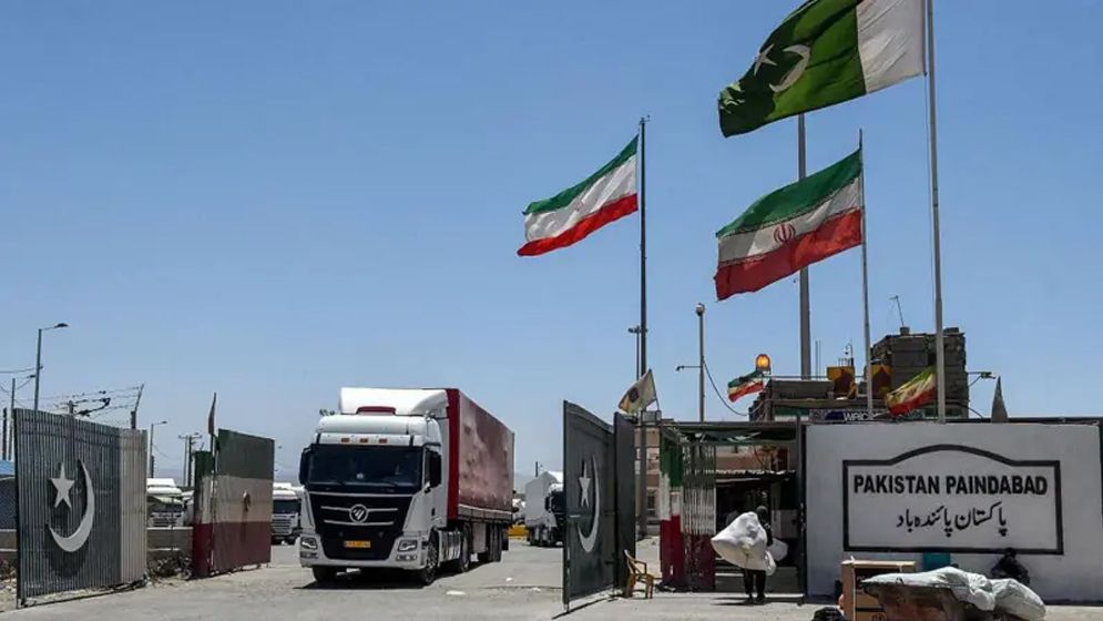 ইরানের জন্য নতুন বাণিজ্য করিডর খুলল পাকিস্তান