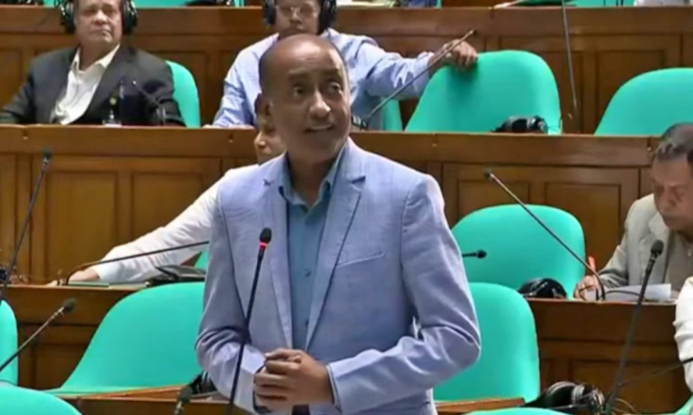 গণভোটে জামায়াতের অবস্থান ‘আধা প্রেম, আধা প্রতারণা’: আইনমন্ত্রী