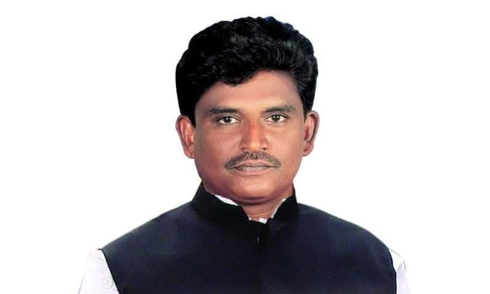 তাড়াশে নির্বাচনী সভায় হামলার মামলায় চেয়ারম্যান ময়নুল হক গ্রেপ্তার