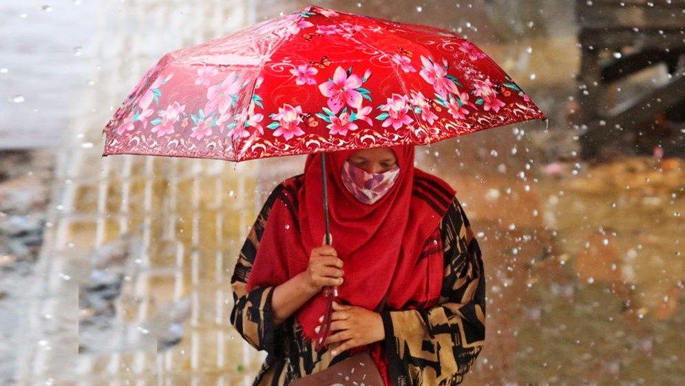 চার জেলায় ঝড়-বৃষ্টির সতর্কতা, ৬০ কিমি বেগে দমকা হাওয়ার আভাস