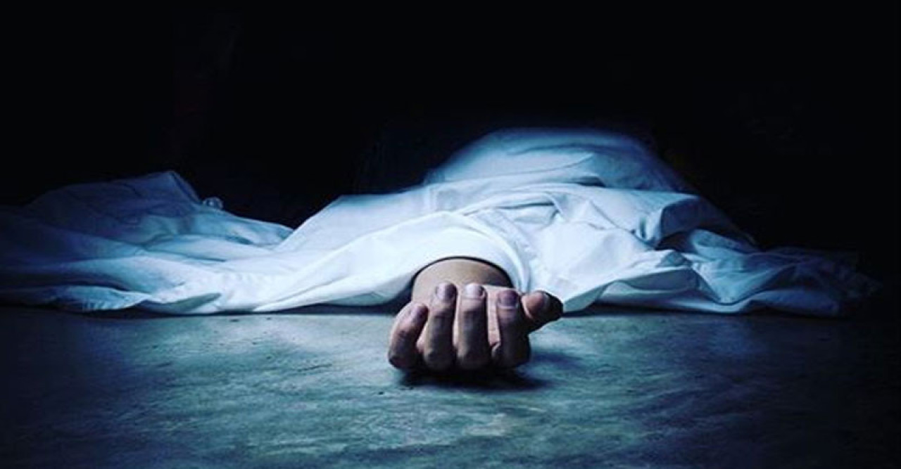খুলনায় স্বামীর দায়ের কোপে গৃহবধূ নিহত