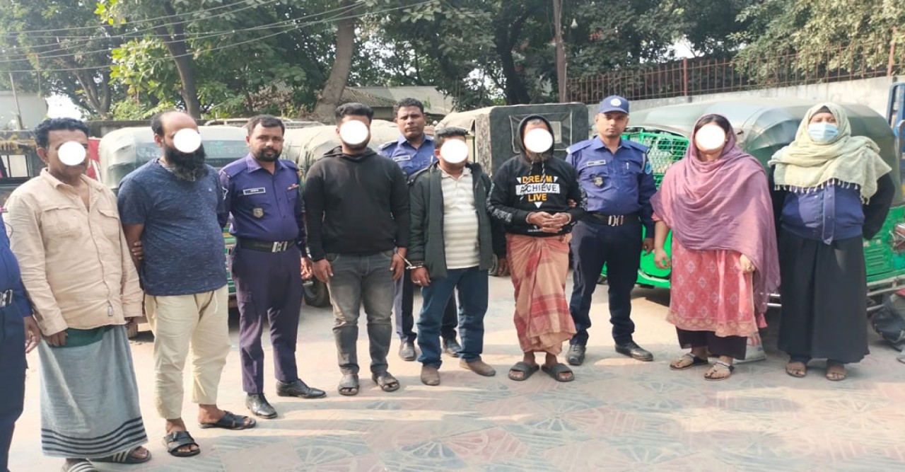 স্ত্রীর পরকীয়ার জেরে ফতুল্লায় সুমন খলিফা খুন: স্ত্রীসহ গ্রেপ্তার ৬