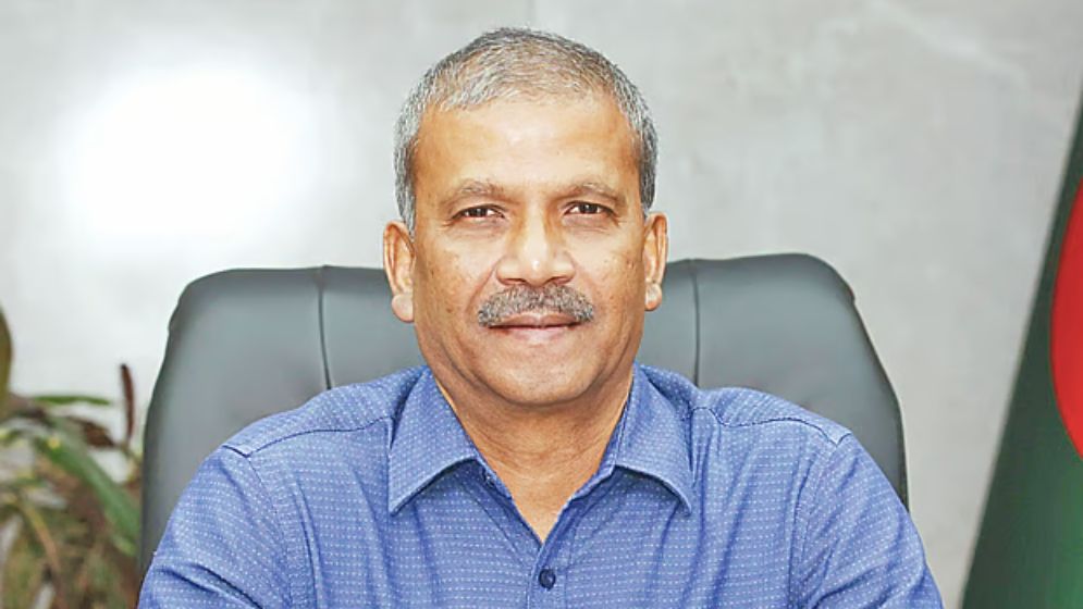 মির্জা ফখরুলকে রাষ্ট্রপতি হিসেবে অভিনন্দন জানালেন আসিফ নজরুল