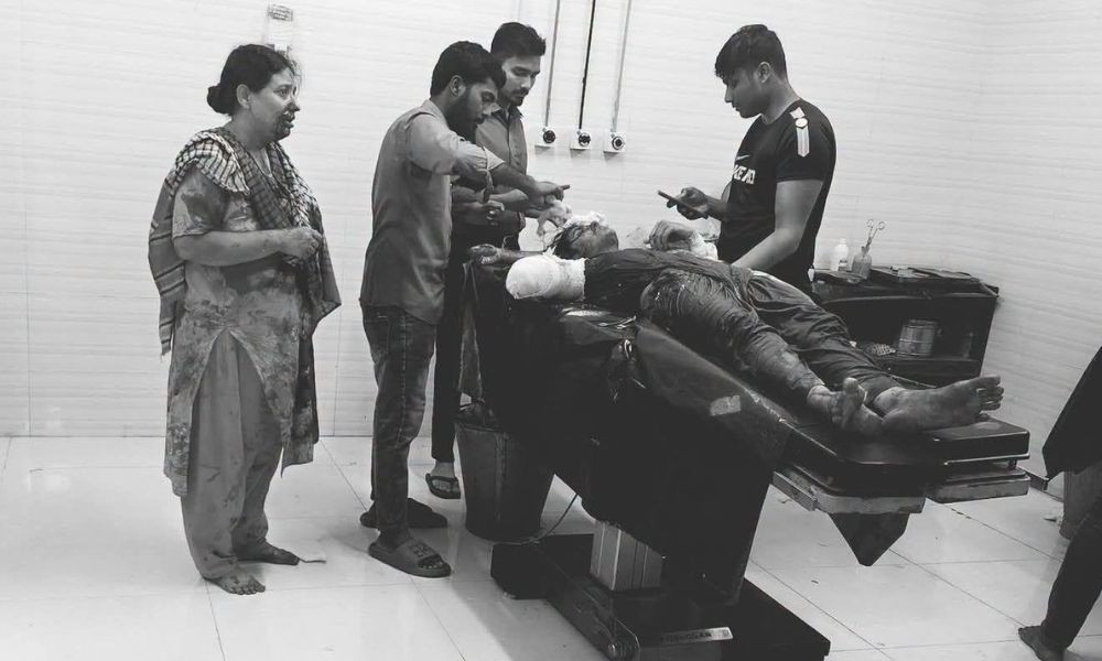 মেহেরপুরে প্রেমিকার হাত বিচ্ছিন্ন করার অভিযোগ, বাবা-মাও আহত
