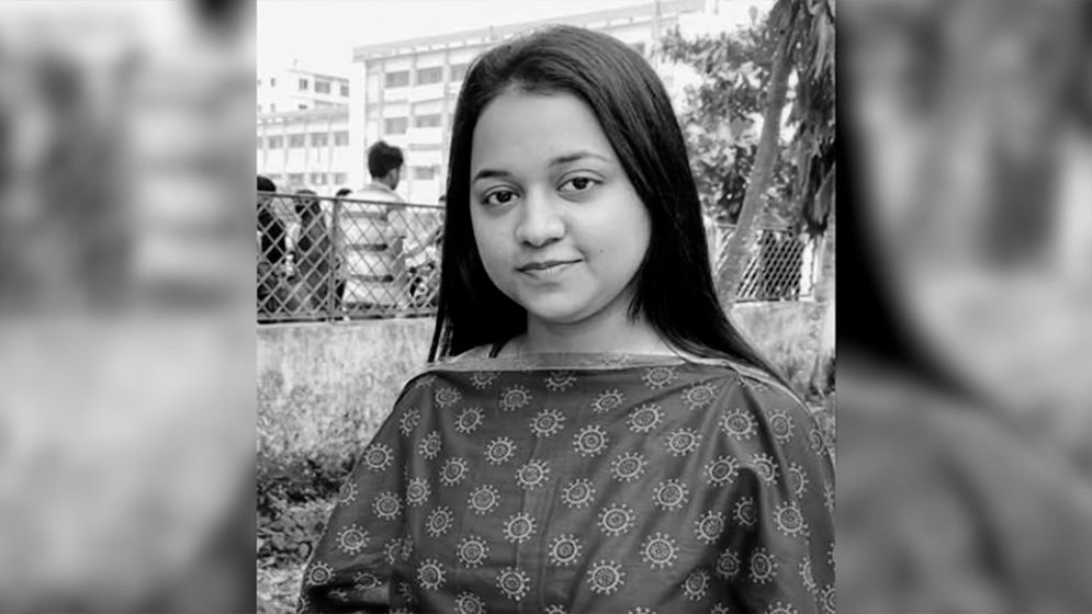 মাদারীপুরে ঘরে ঢুকে প্রবাসীর স্ত্রীকে কুপিয়ে হত্যা