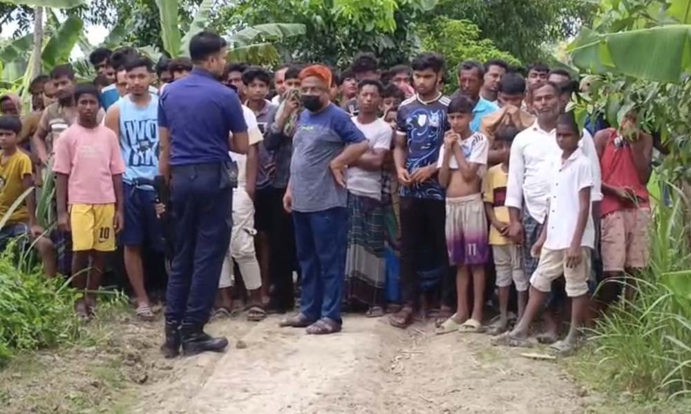 ধানখেতের পাশ থেকে তিন বস্তায় ছয় টুকরো মরদেহ উদ্ধার