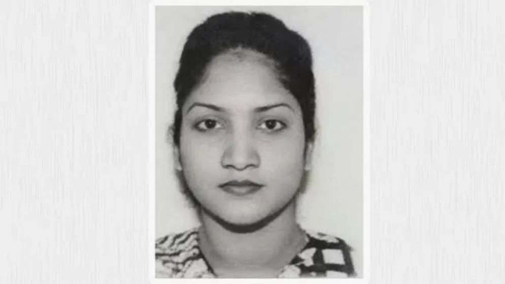 মেরাদিয়ায় দুই বাসের চাপায় মাইলস্টোনের শিক্ষিকা নিহত