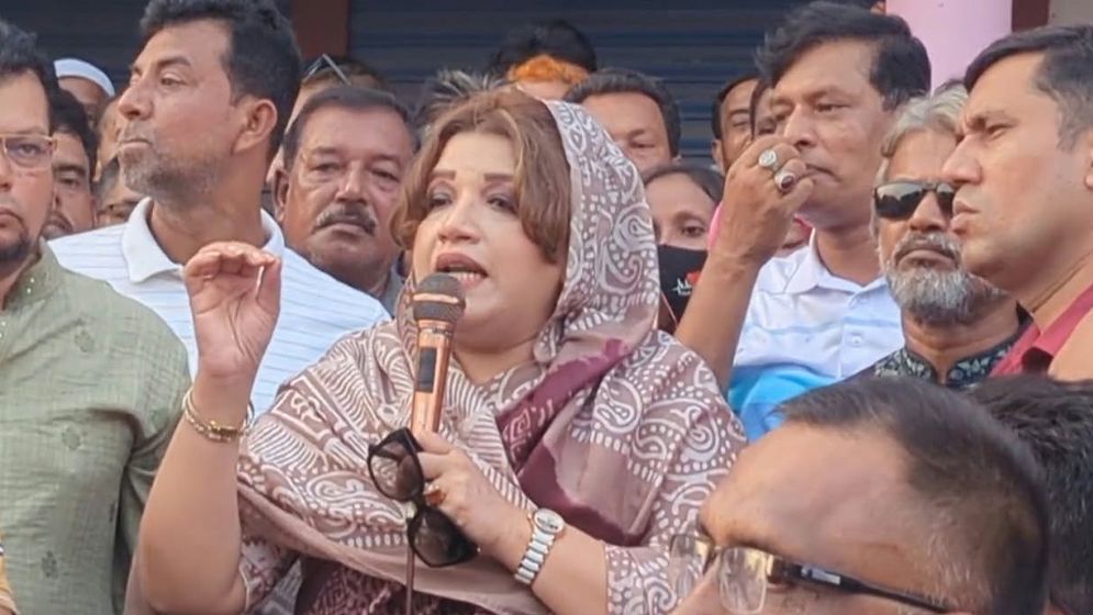 দেশে ফ্যাসিবাদ ফিরলে দায় জামায়াতকে নিতে হবে: শামা ওবায়েদ