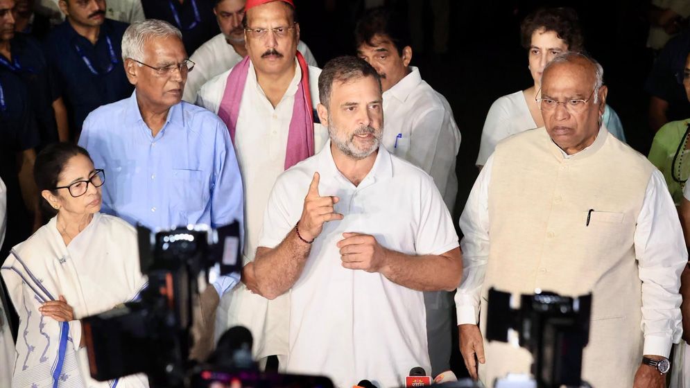 ভোটার তালিকায় অনিয়মের অভিযোগে সুপ্রিম কোর্টে ইন্ডিয়া জোটের আবেদন