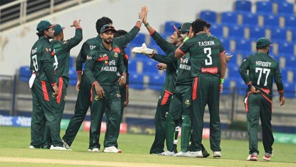 ত্রিদেশীয় সিরিজের ফাইনালে উঠতে বাংলাদেশের সামনে কঠিন সমীকরণ
