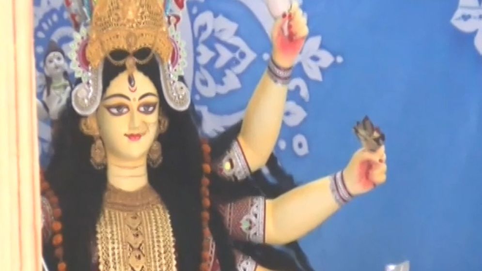 আজ বিজয়া দশমী, প্রতিমা বিসর্জনে শেষ হচ্ছে দুর্গোৎসব