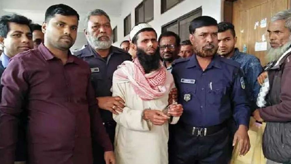 পছন্দের মেয়েকে বিয়ে করতে বাধা, বাবাকে হত্যার মামলায় ছেলেকে খালাস দিলেন হাইকোর্ট