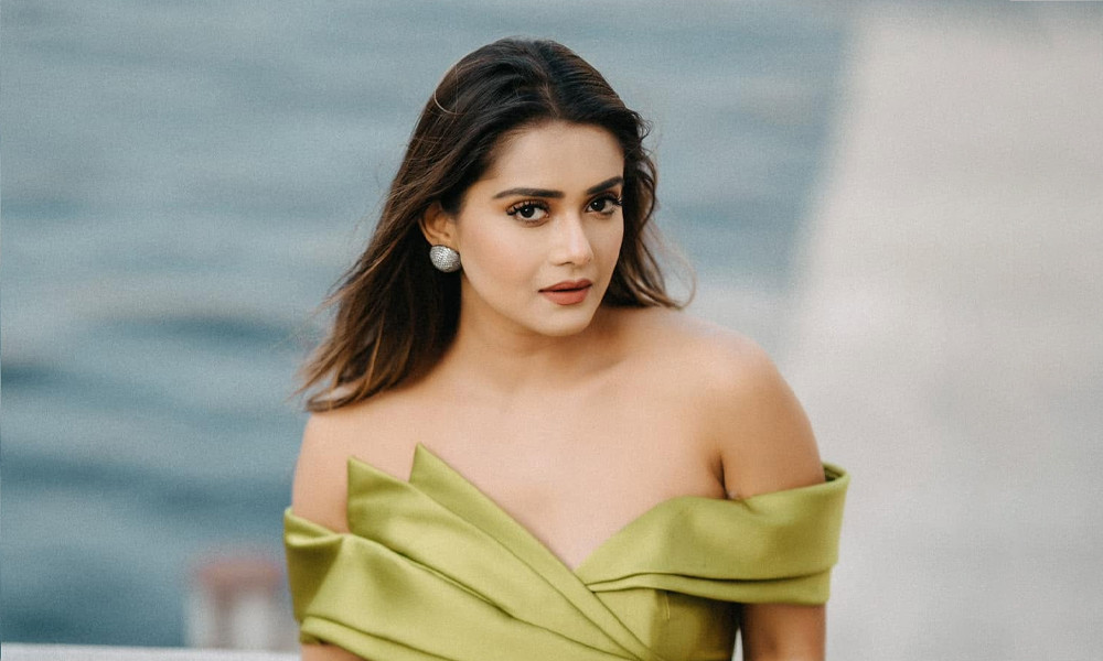 তানজিন তিশাকে আইনি নোটিশ, পোস্ট সরাতে দুই দিনের আলটিমেটাম