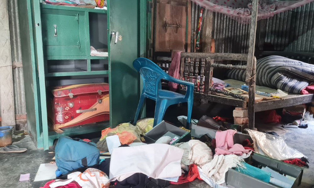 টাঙ্গাইলে বৃদ্ধ দম্পতিকে হত্যার অভিযোগ, ধানের চারা রোপণকারী দুই শ্রমিকের খোঁজ নেই