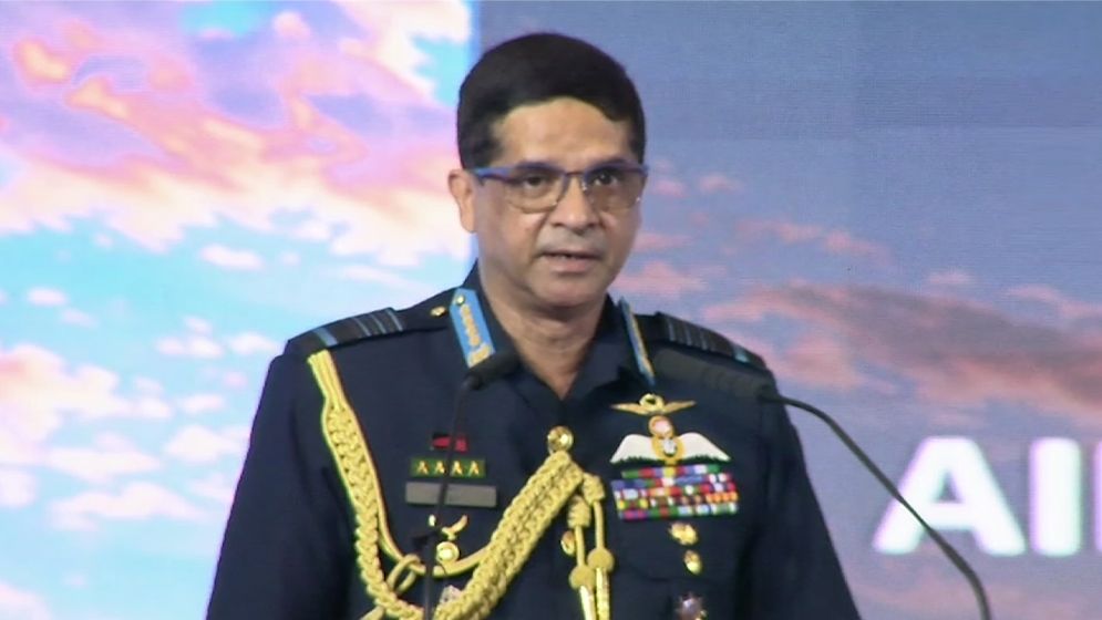 বিমান চলাচলে প্রযুক্তির অগ্রগতিতে বাড়ছে নিরাপত্তা চ্যালেঞ্জ: বিমান বাহিনী প্রধান