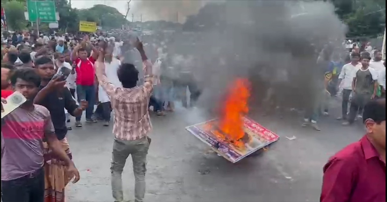 দুর্গাপূজা উপলক্ষে ভোগান্তি এড়াতে অবরোধ কর্মসূচি স্থগিত ঘোষণা