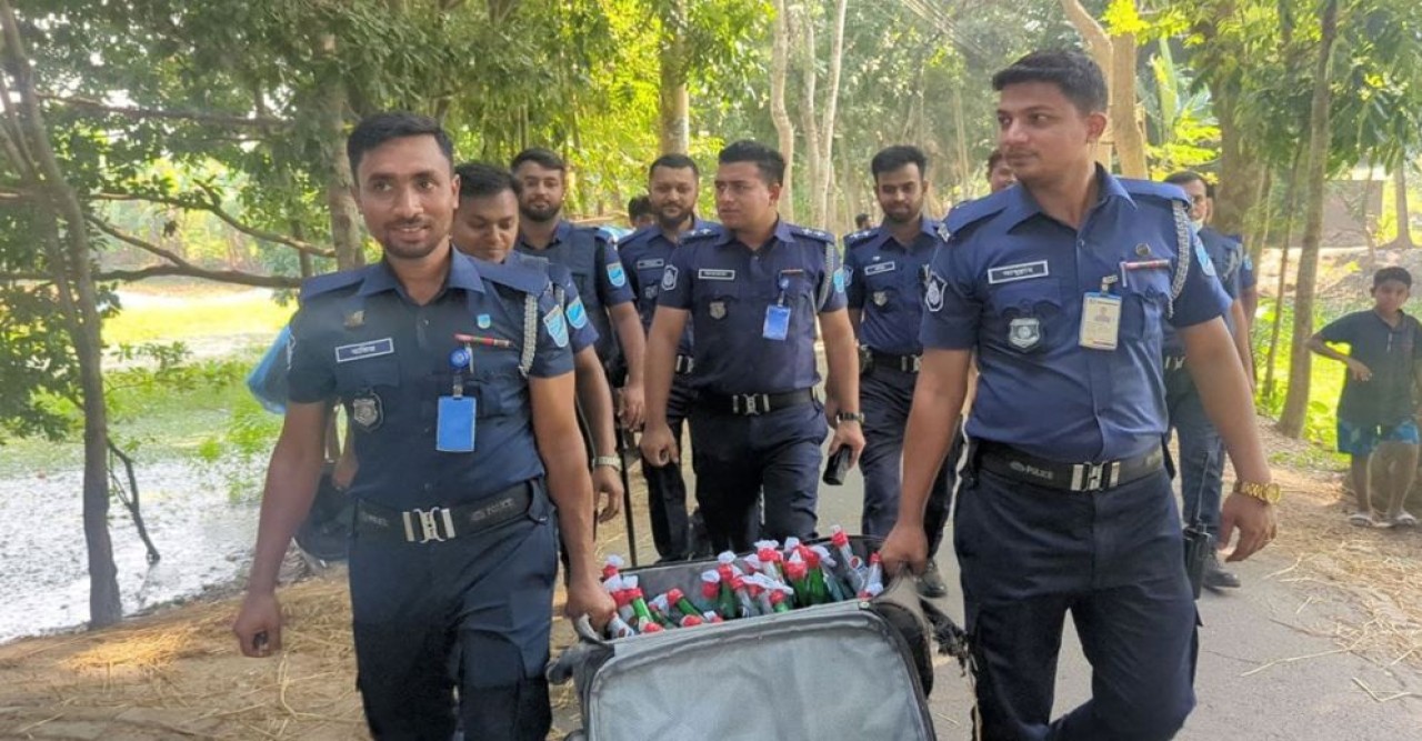 ভাঙ্গায় মহাসড়কের পাশে ৩২টি পেট্রলবোমা উদ্ধার