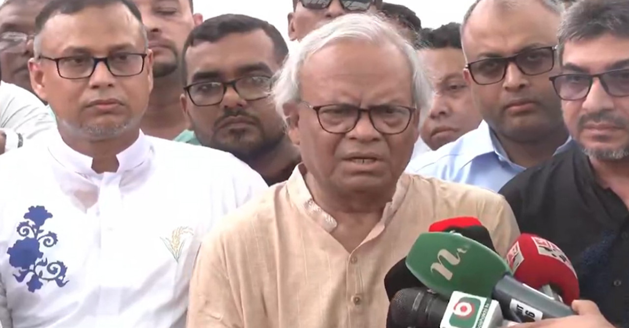 অন্তর্বর্তী সরকার ক্রমান্বয়ে একটি রাজনৈতিক দলের হয়ে যাচ্ছে: রিজভী