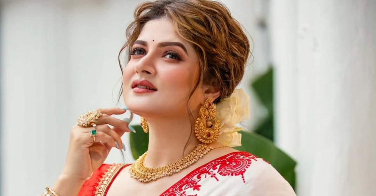 জন্মদিনে শুধুই আনন্দে মেতে শ্রাবন্তী, বললেন—“আমার আসলে দুটো জন্মদিন!”