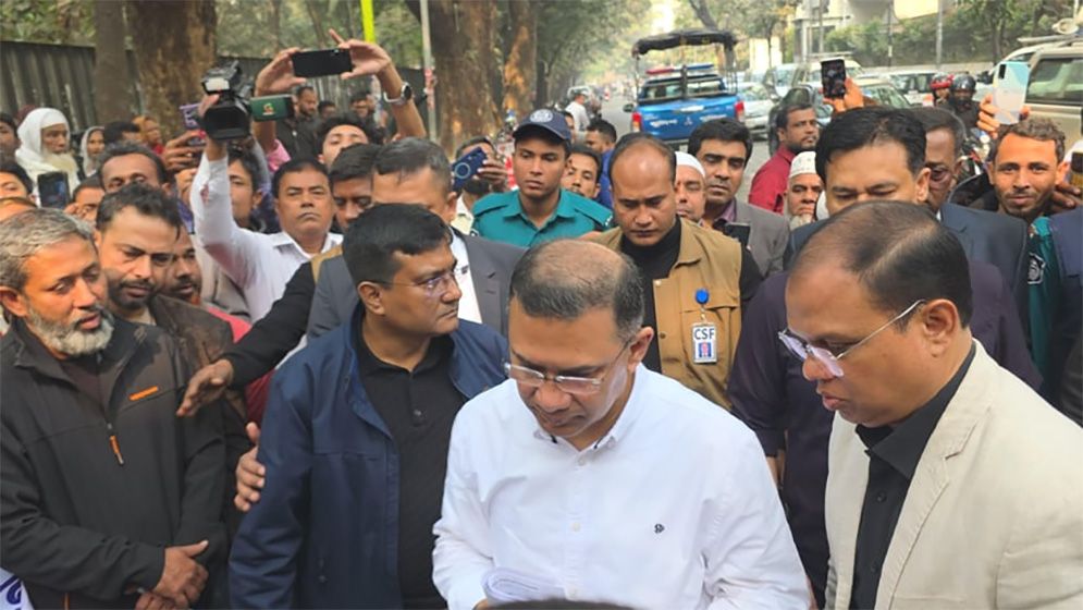 মাইলস্টোন ট্র্যাজেডিতে হতাহতদের পরিবারের সঙ্গে তারেক রহমানের সাক্ষাৎ