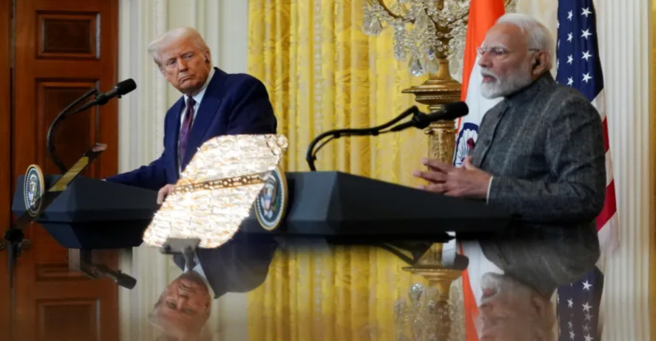রাশিয়ার তেল কেনায় ভারতের ওপর আমদানি শুল্ক বাড়ানোর ঘোষণা ট্রাম্পের