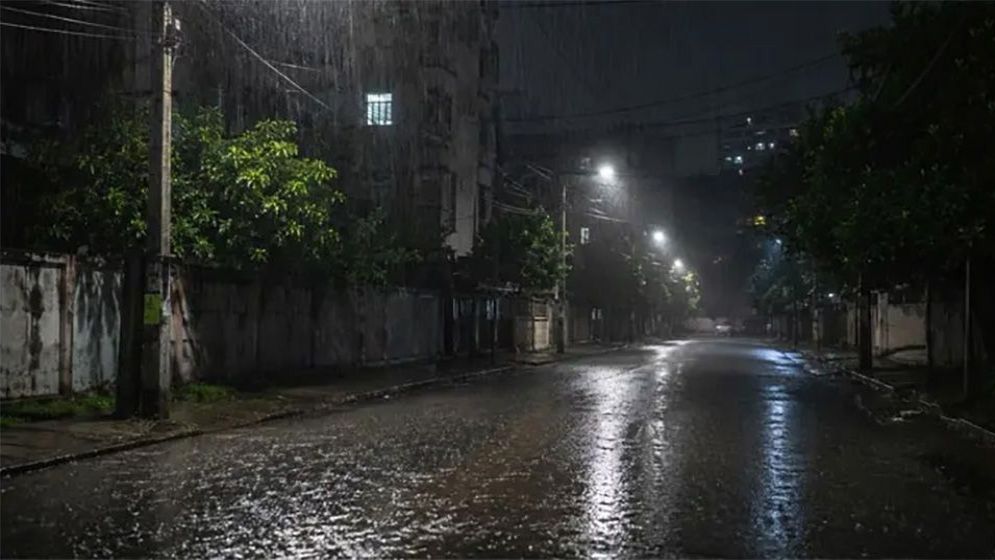 ঢাকায় রাতে বৃষ্টি-বজ্রবৃষ্টির আভাস
