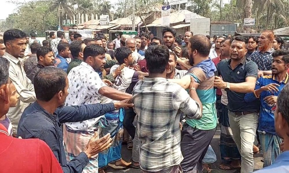 ভোলায় ইউপি কার্যালয়ে বিএনপি–বিজেপি নেতাকর্মীদের হাতাহাতি