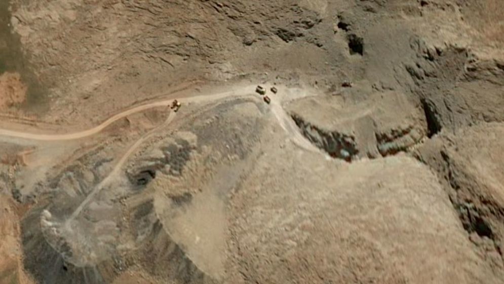 আন্ডারগ্রাউন্ড মিসাইল লঞ্চার উদ্ধারে কাজ করছে ইরান: সিএনএন রিপোর্ট