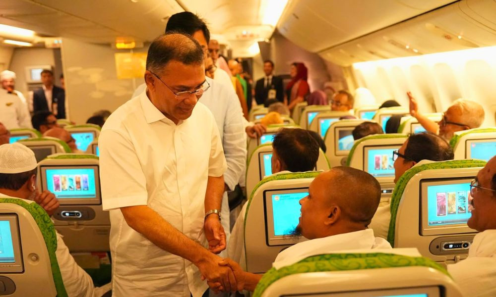 আগামী বছর হজের খরচ আরও কমানোর প্রতিশ্রুতি প্রধানমন্ত্রীর