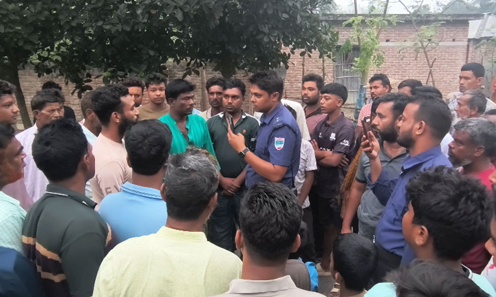 মেহেরপুরে বিএনপি নেতা মুকুল হোসেনকে গুলি, আশঙ্কাজনক অবস্থায় কুষ্টিয়ায় চিকিৎসাধীন