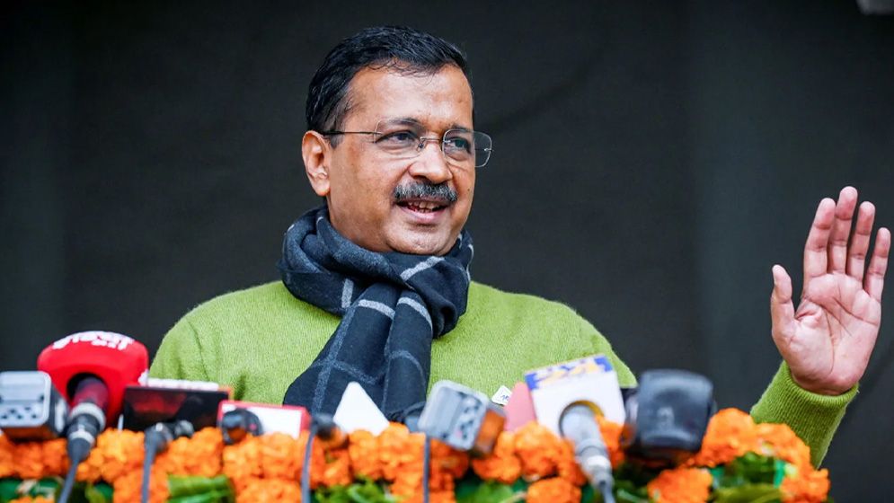 ভাঙনের মুখে আম আদমি পার্টি, শীর্ষ নেতাদের দলত্যাগে চাপে কেজরিওয়াল