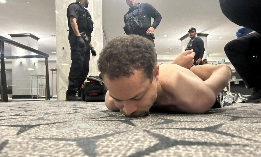 মার্কিন প্রেসিডেন্টকে হত্যাচেষ্টার অভিযোগে যুবক গ্রেপ্তার, আদালতে প্রথম হাজিরা