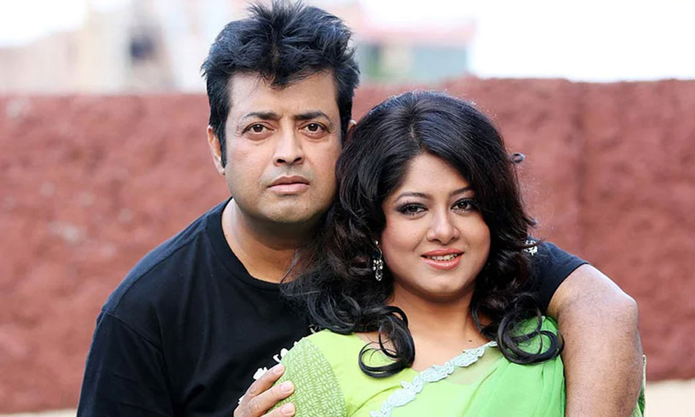 ‘কন্ট্র্যাক্ট ম্যারেজ’ ঘিরে বিতর্ক: মুক্তির আগেই আপত্তি মৌসুমী-ওমর সানীর