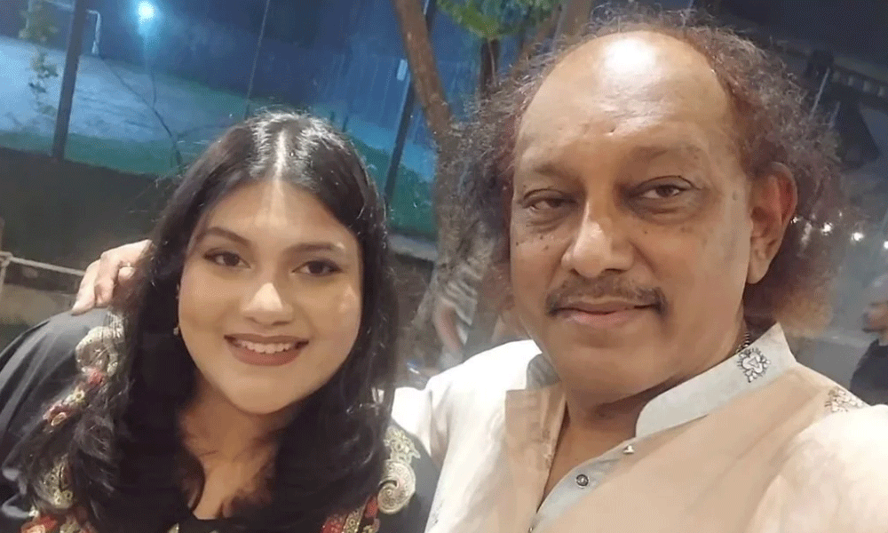 কারিনা কায়সার আর নেই, শোকে ভেঙে পড়েছেন বাবা কায়সার হামিদ