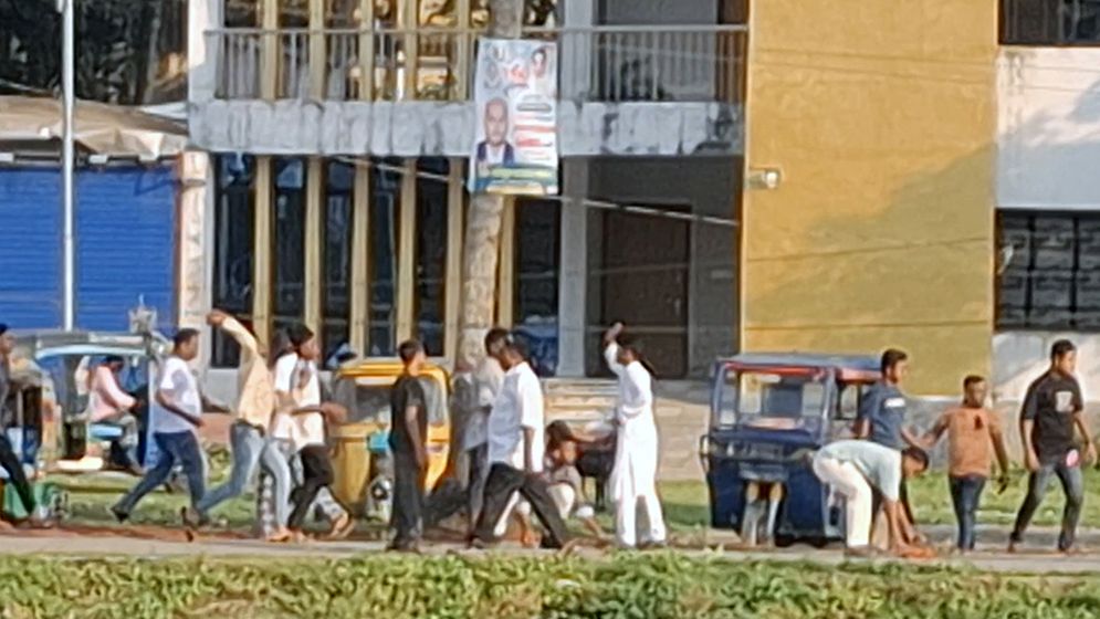 ফরিদগঞ্জে জিয়াউর রহমানের শাহাদাতবার্ষিকী ঘিরে বিএনপির দুই পক্ষের সংঘর্ষ