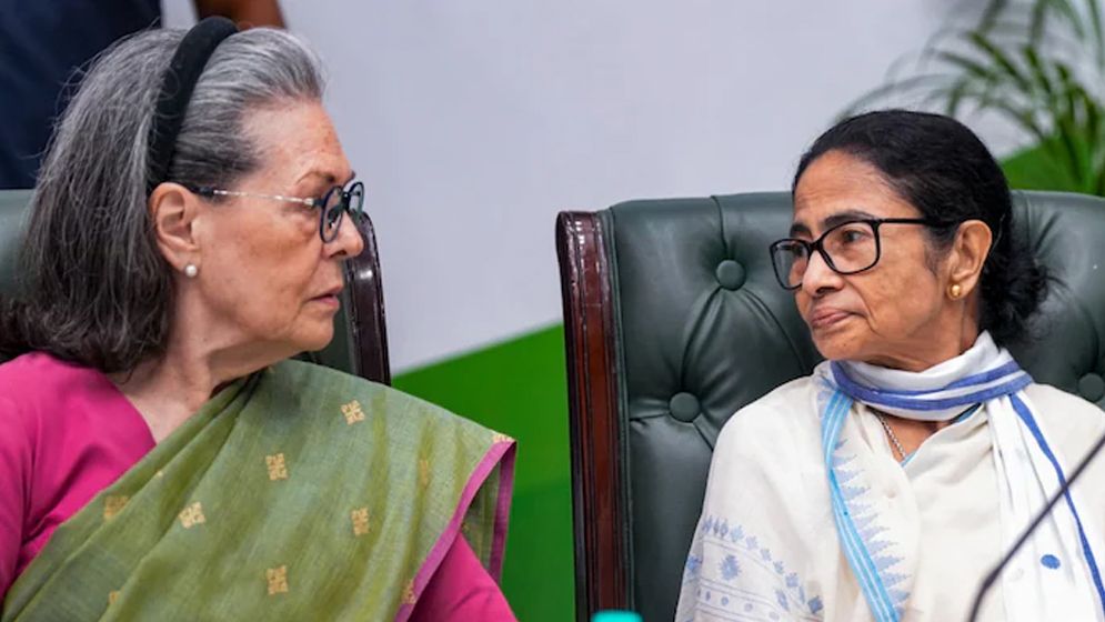 সোনিয়া-মমতা বৈঠক ঘিরে জল্পনা, কংগ্রেসে ফেরার গুঞ্জন তুঙ্গে