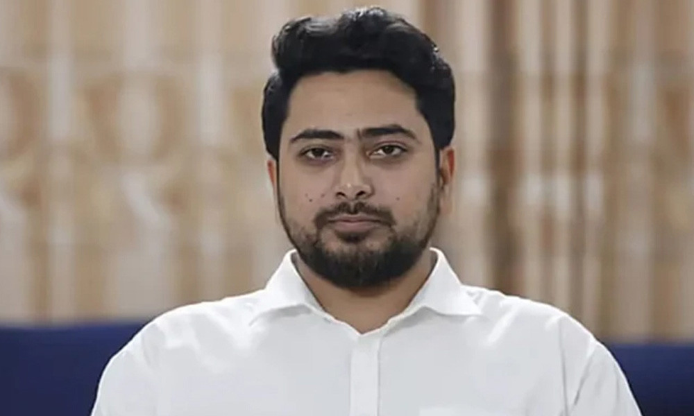 আচরণবিধি লঙ্ঘনের অভিযোগে ঢাকা-১১ আসনে এনসিপি প্রার্থী নাহিদ ইসলামকে শোকজ