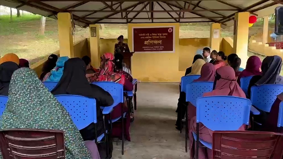 স্বামী ও শ্বশুরবাড়ির বিরুদ্ধে নির্যাতনের মামলা করলেন অভিনেত্রী অদিতি শর্মা