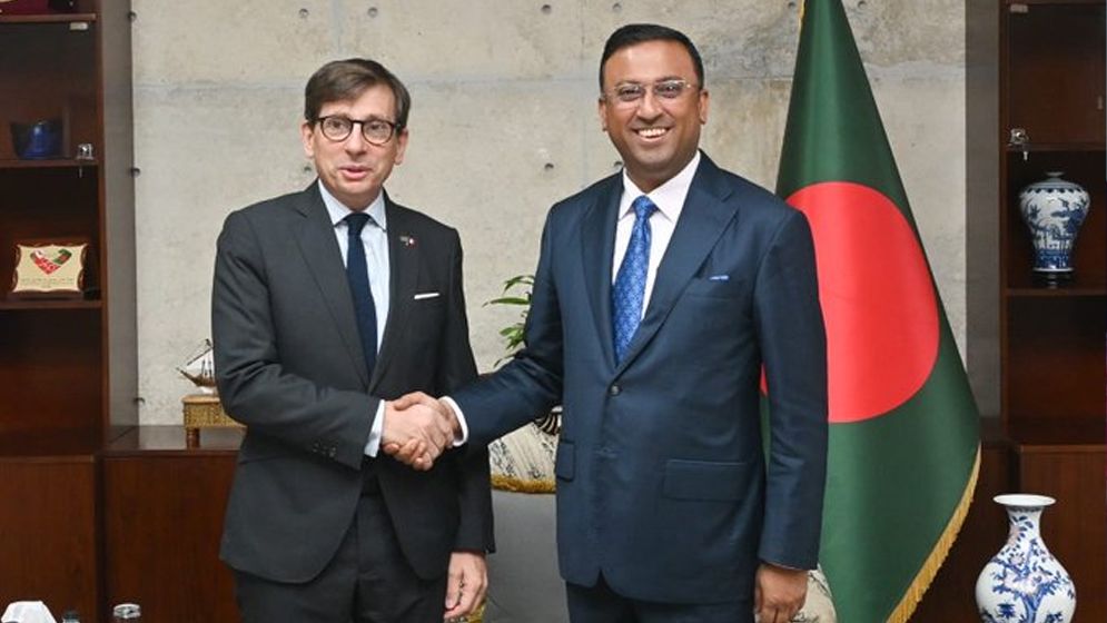 বাংলাদেশ-ফ্রান্স সম্পর্ক জোরদারে আলোচনা, বিনিয়োগ বাড়ানোর আহ্বান