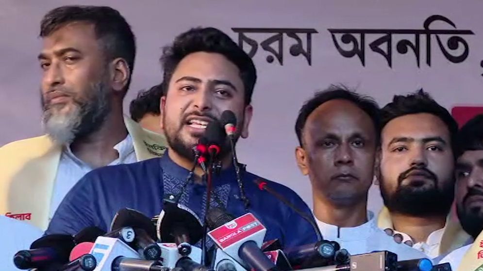 গ্যাস-বিদ্যুৎ নিশ্চিতের দাবি ‘হটকারিতা’: নাহিদ ইসলাম
