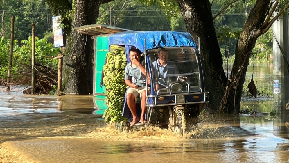 দীঘিনালায় ৩ ঘণ্টায় ১০৩ মিলিমিটার বৃষ্টি, প্লাবিত নিম্নাঞ্চল