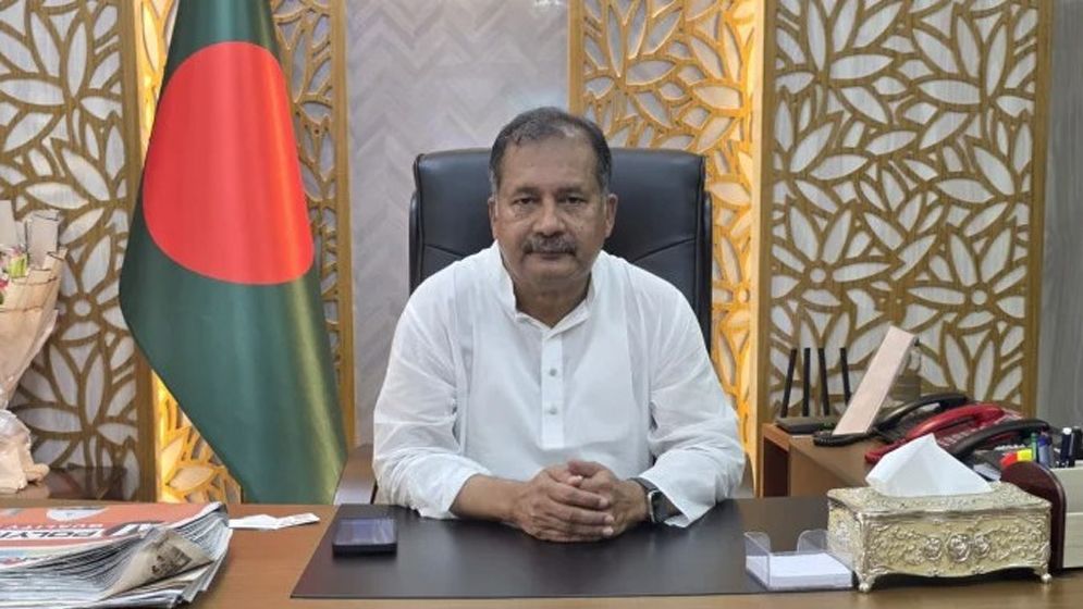 তথ্য ও সম্প্রচার মন্ত্রণালয় ছাড়লেন জহির উদ্দিন স্বপন, হলেন প্রধানমন্ত্রীর রাজনৈতিক উপদেষ্টা
