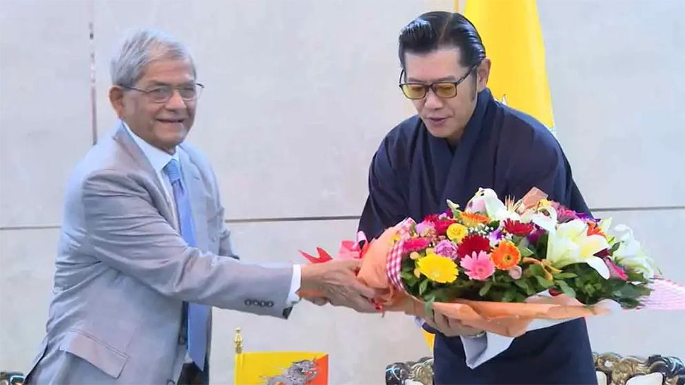 ঢাকায় ভুটানের রাজার যাত্রাবিরতি, রাষ্ট্রপতির সঙ্গে সৌজন্য সাক্ষাৎ
