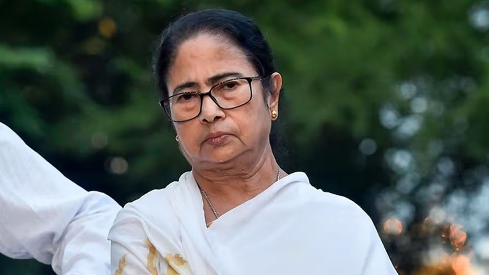 মমতা বন্দ্যোপাধ্যায়ের বিরুদ্ধে কলকাতা পুলিশের মামলা