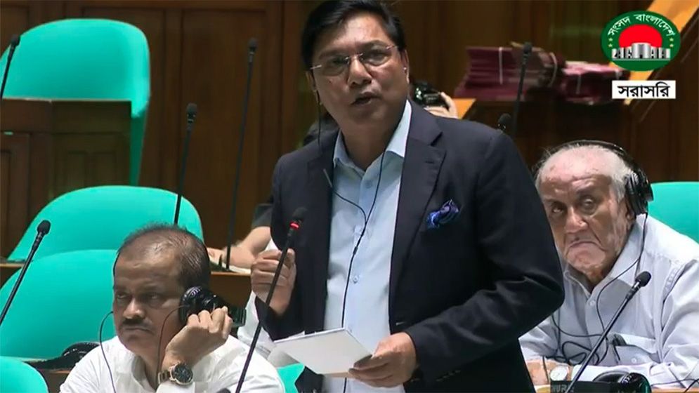 থার্ড টার্মিনাল চালু হলে বিমানবন্দরের আয় দ্বিগুণ হবে: মন্ত্রী